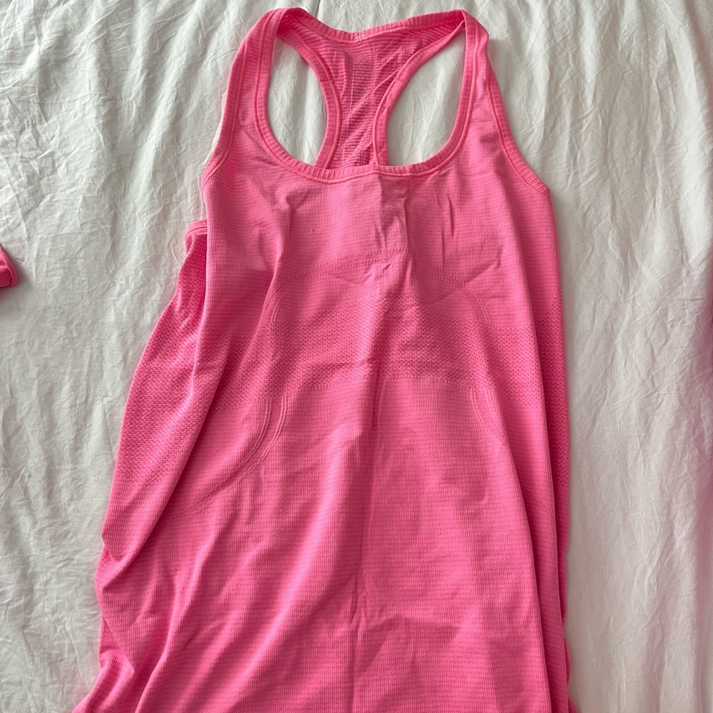 Lululemon Swiftly Tech